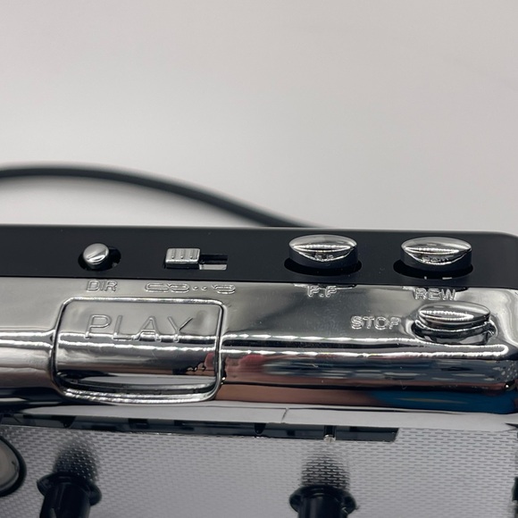 Brand New Tape to PC Super USB Cassette Converter Capture Audio Music Player - Picture 4 of 6